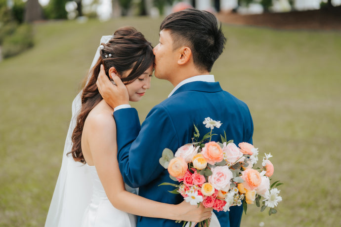 A Florist's Pre-Wedding Shoot at Gallop Extension & Tiong Bahru: A Celebration of Love and Blooms